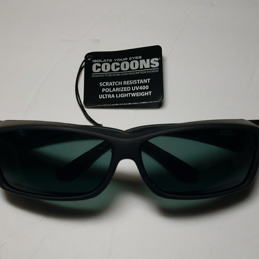 New Cocoons Black Sunglasses with Clip On Case - Picture 5 of 8